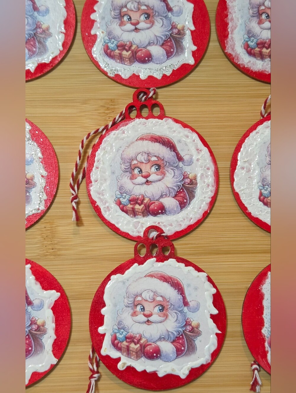 🎅 Handmade Wooden Disc Vintage Santa Christmas Ornaments - 12 Pack Set - Picture 6 of 16